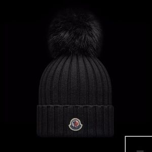 Moncler beanie with Pom Pom NEW
